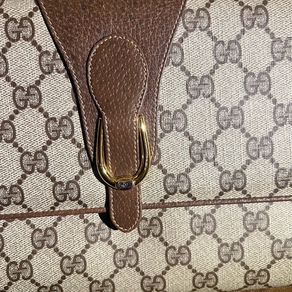 Gucci Vintage Clutch - Brown Leather, w/unbranded chain. Excellent Condition - Picture 2 of 14